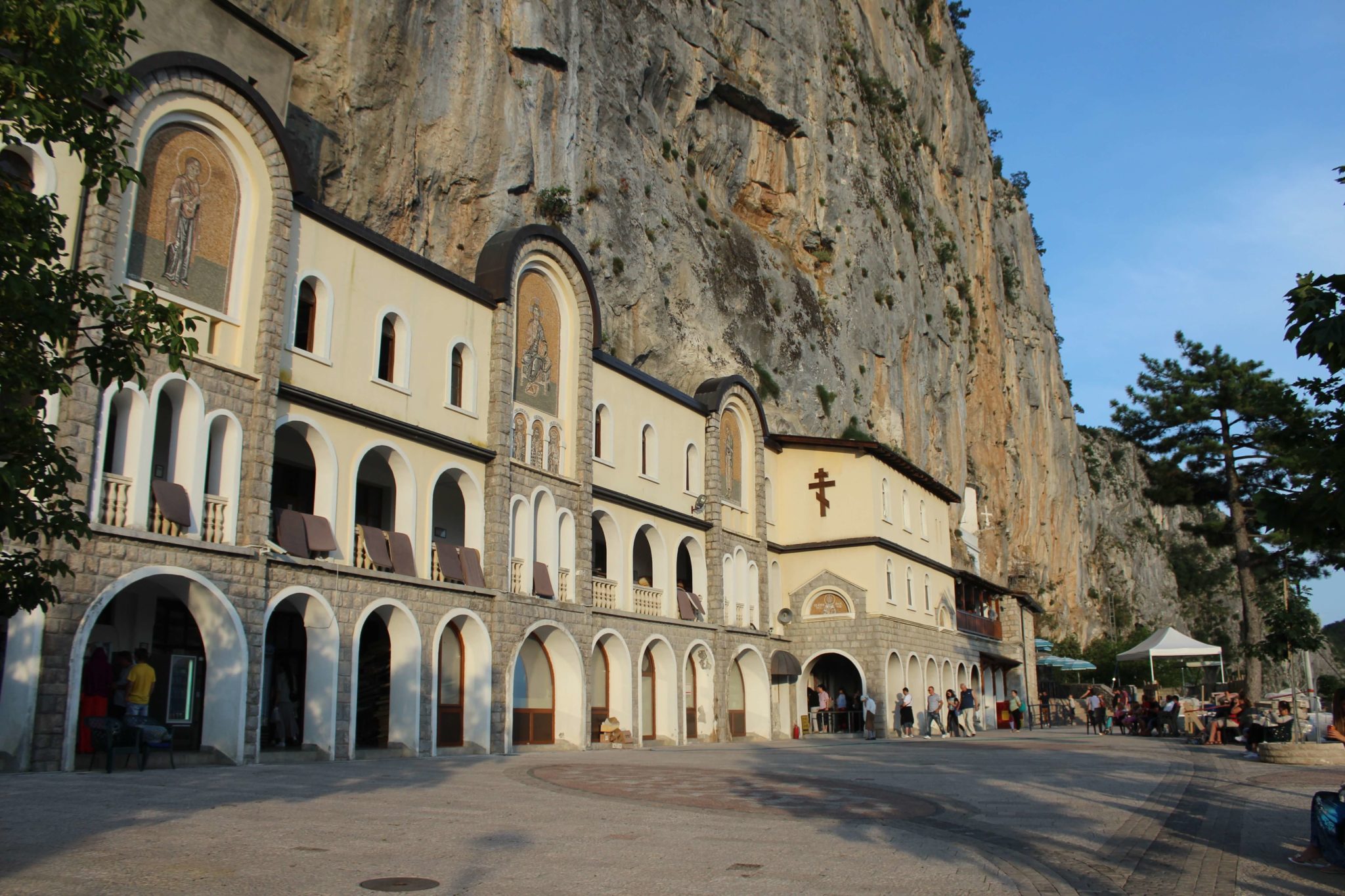 Manastir Ostrog