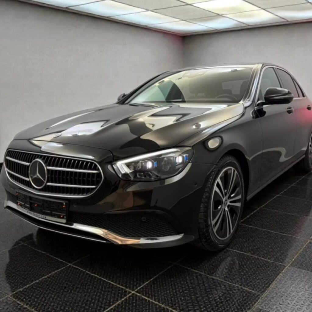 Mercedes Benz